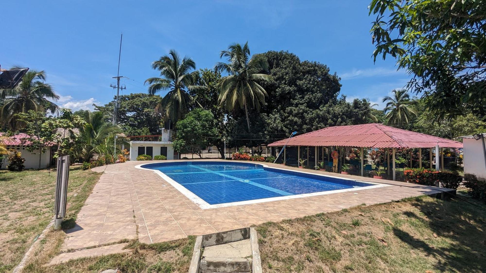 Beach Life Palomino - Beach Party Hostel & Beach Club Exterior photo